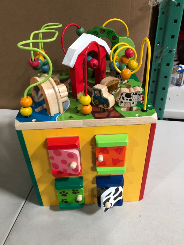Photo 1 of Battat – Wooden Activity Cube – Discover Farm Animals Activity Center for Kids 1 year +, Standard