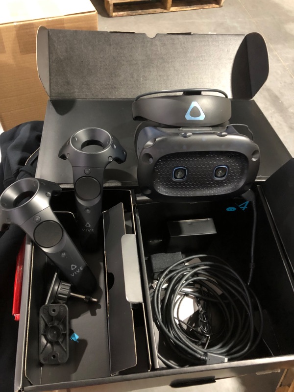 Photo 2 of **USED - OPEN BOX** HTC Vive Cosmos Elite Virtual Reality System Cosmos - Elite