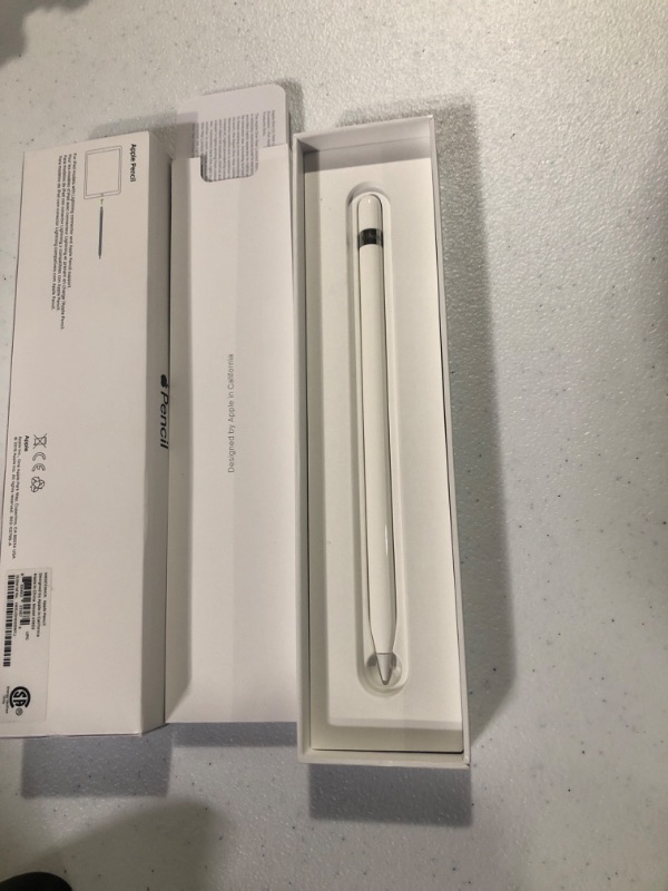 Photo 2 of Apple Pencil (1st Generation)