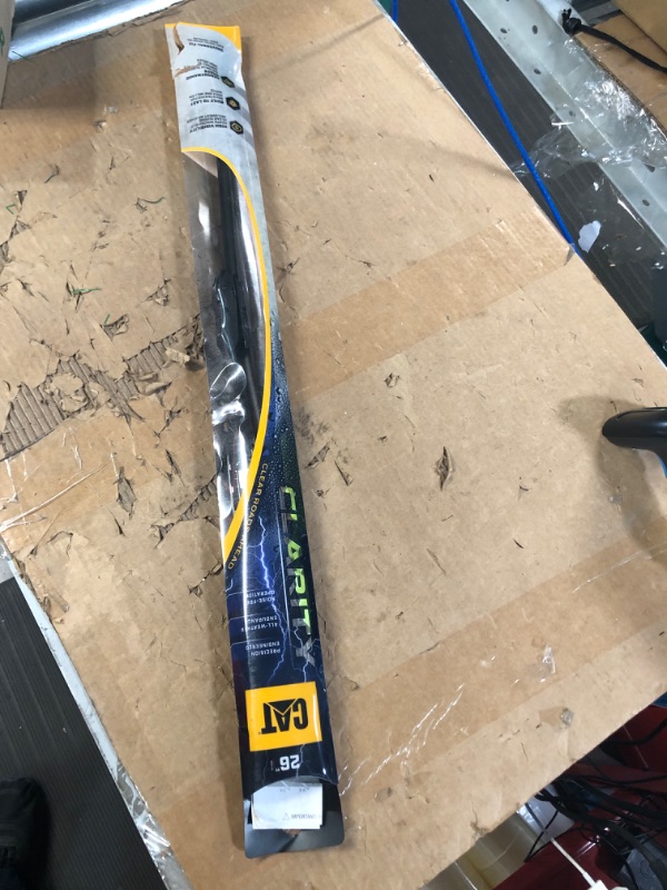 Photo 2 of Caterpillar Clarity Premium Performance All Season Replacement Windshield Wiper Blade 26"