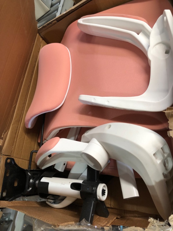 Photo 3 of [USED] Soontrans Pink Ergonomic Office Chair PINK