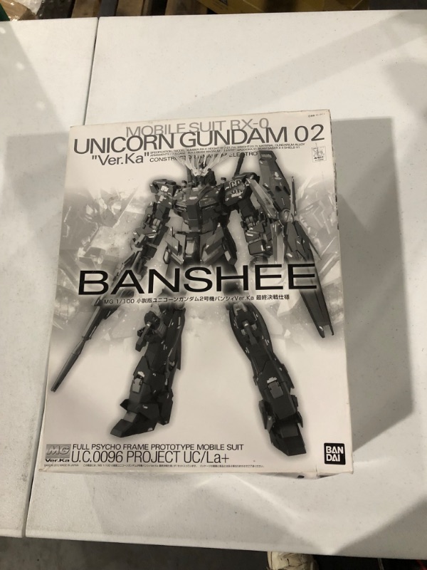 Photo 1 of Bandai Hobby RX-0 Gundam Unicorn Unit 02 Banshee 1/100 Master Grade (175316)