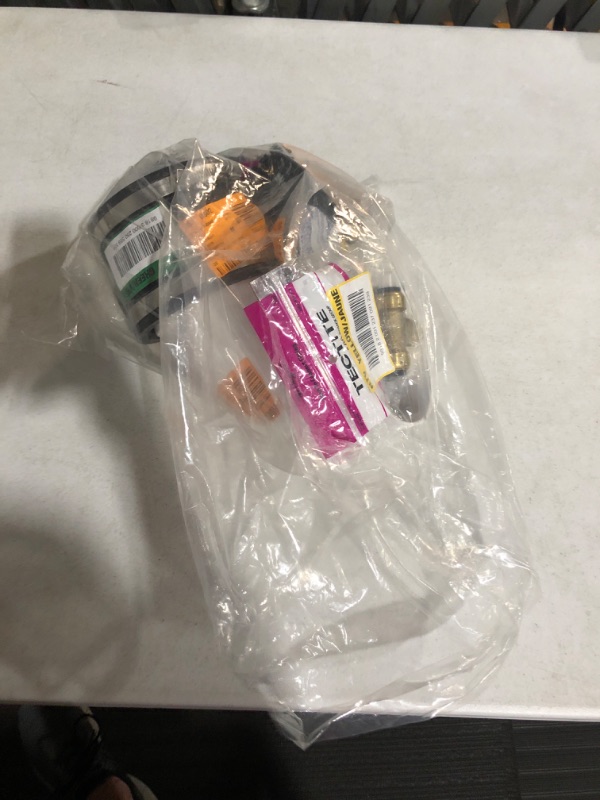 Photo 1 of BUNDLE OF ITEMS