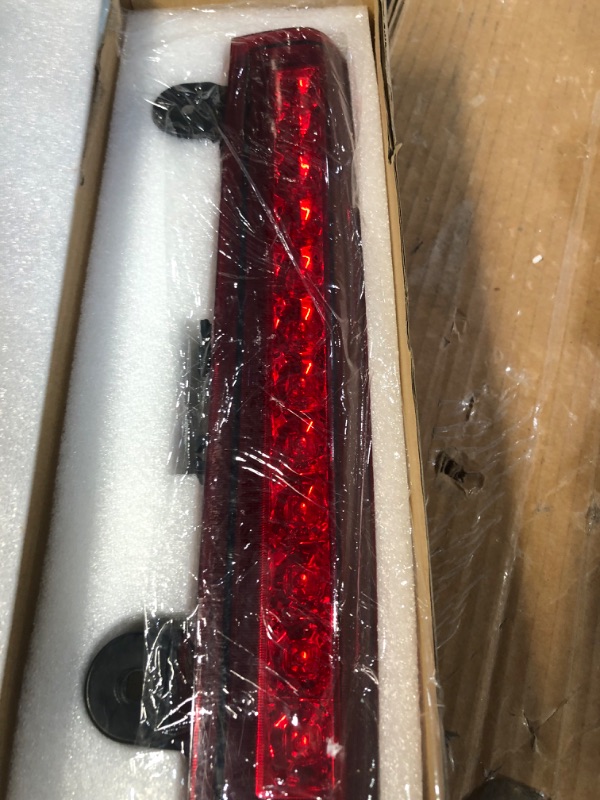 Photo 1 of HUSUKU High Mount 3rd Third Brake Light Cargo Light Fits For Chevrolet Tahoe GM/Suburban/GMC/Yukon 2000-2006 LED Rear Cargo Light/Stop LED Light (Red Housing)