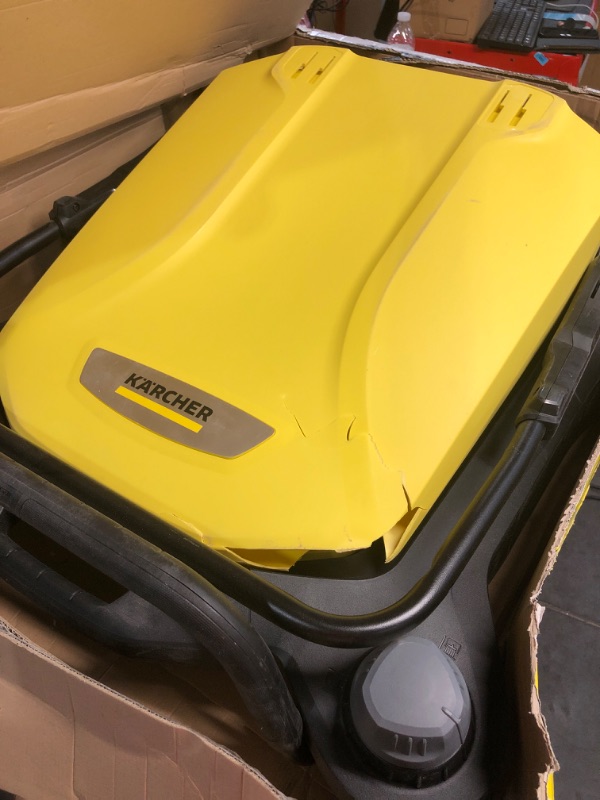 Photo 4 of **DAMAGED**Karcher S 6 Twin Walk-Behind Outdoor Hand Push Floor Sweeper - 10 Gallon Capacity, 33.9" 