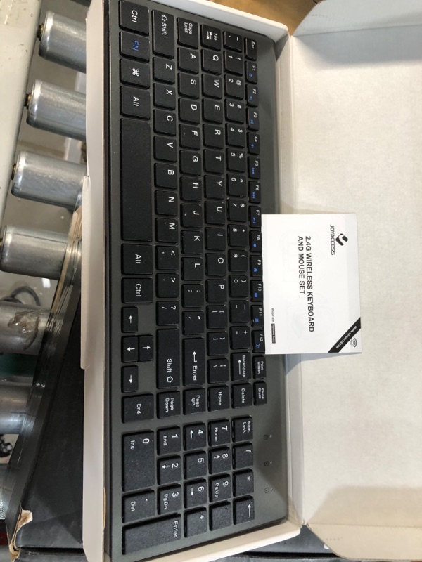 Photo 1 of Wireless Keyboard and Mouse,J JOYACCESS 2.4G