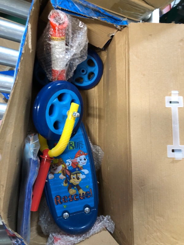 Photo 2 of [USED] PlayWheels Paw Patrol 3-Wheel Scooter,Blue/Red