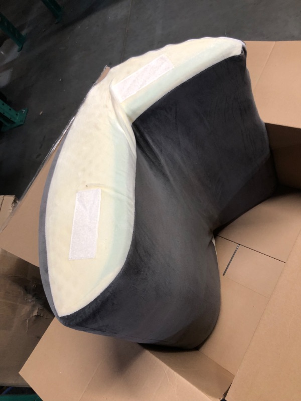 Photo 1 of [USED/MISSING] Foam Wedge Pillow