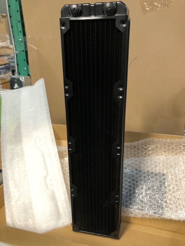 Photo 2 of Corsair Hydro X Series, XR7 480mm Water Cooling Radiator 