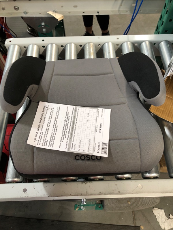 Photo 2 of Cosco Topside Backless Booster Car Seat (Leo) 15.01"D x 15"W x 7"H
