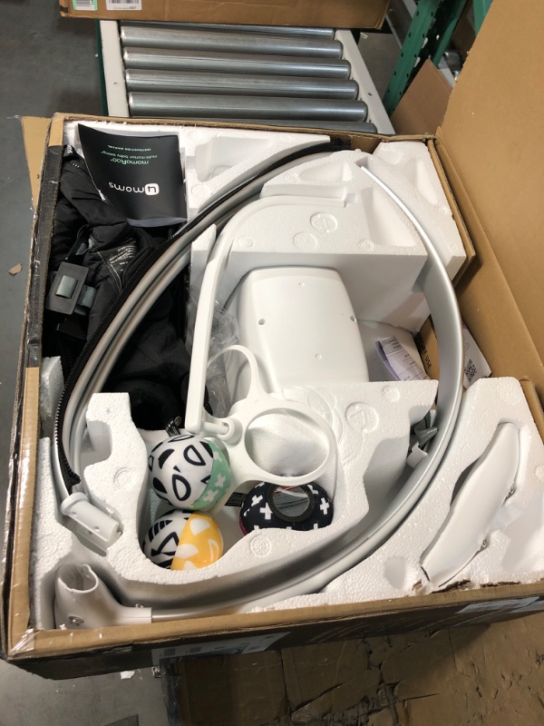 Photo 1 of (READ NOTES) 4moms MamaRoo Multi-motion Baby Swing 26.23"D x 20.97"W x 33.59"H
