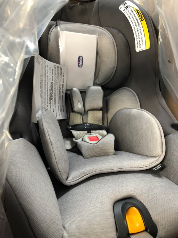 Photo 3 of Chicco KeyFit 35 Cleartex Infant Car Seat 