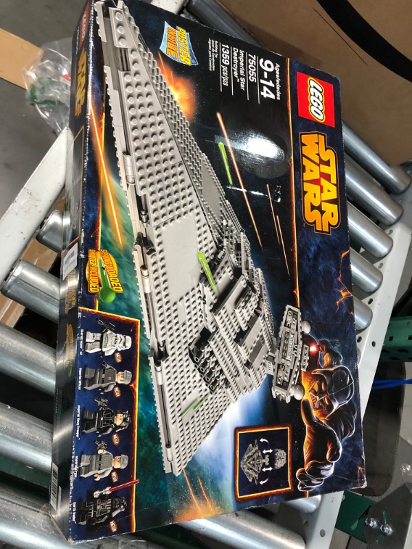 Photo 3 of **USED** LEGO Star Wars 75055 Imperial Star Destroyer Building Toy (Discontinued by Manufacturer)