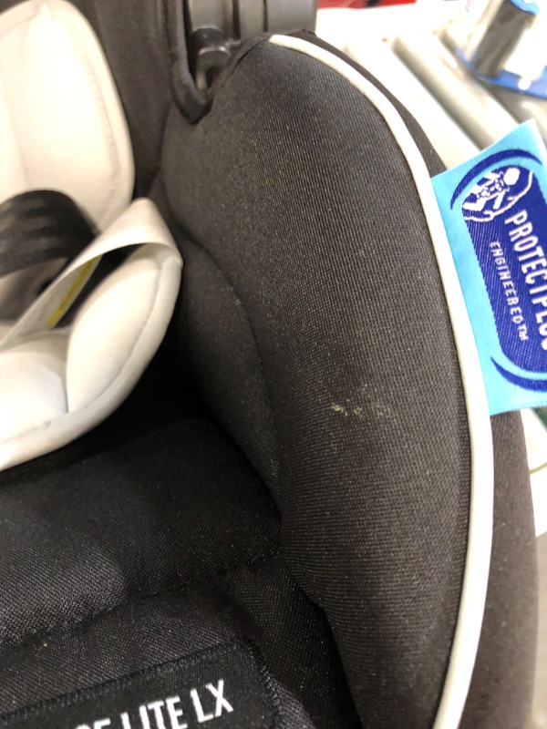 Photo 9 of **USED/DIRTY** Graco SnugRide 35 Lite LX Infant Car Seat, Studio SnugRide 1 Count (Pack of 1) Studio