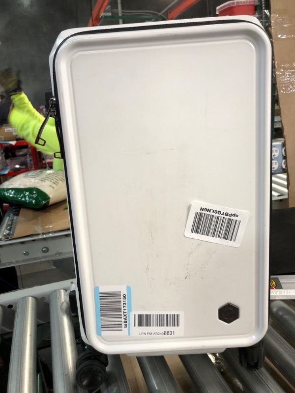 Photo 1 of **MINOR DAMAGE**  Coolife Luggage Piece Luggage  Carry On Spinner Suitcase 20in (carry on)) snow white_Aluminium Frame type