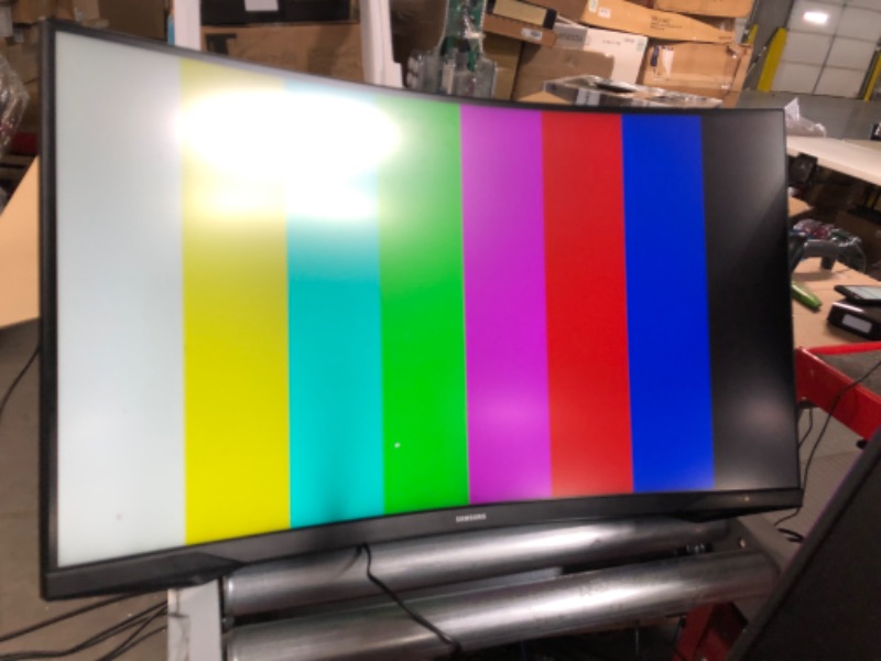 Photo 1 of SAMSUNG 32” Odyssey G5 Gaming Monitor, WQHD (2560x1440), 144Hz, Curved, 1ms, HDMI, Display Port, AMD FreeSync Premium, HDR10, LC32G55TQWNXZA, Black
