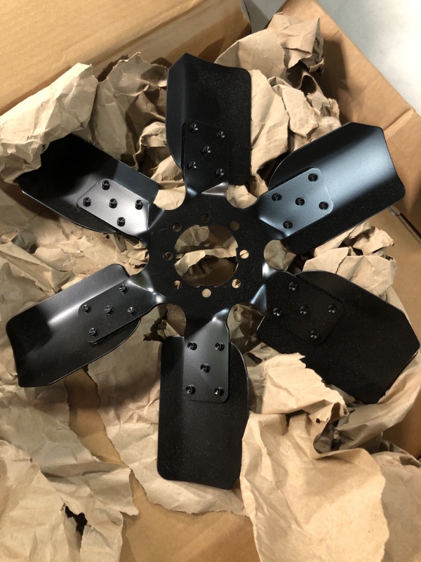 Photo 2 of Derale 17918 Heavy Duty Fan Blade Series 1000 18" Steel Clutch Fan Reverse Rotation