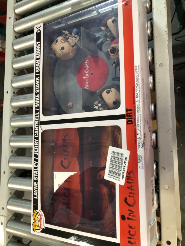 Photo 2 of *See Pictures* Funko Pop! Deluxe Albums: Alice in Chains - Dirt