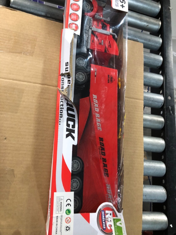 Photo 2 of Vokodo RC Semi Truck And Trailer 23" With Lights Electric Hauler Red