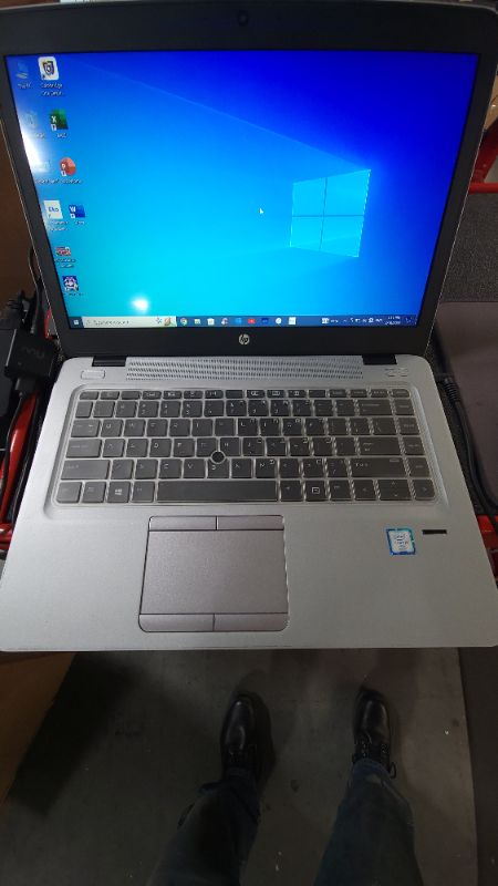 Photo 2 of HP Elitebook 840 G3 Laptop Intel i7-6600U 2.6GHz, 16GB RAM, 512GB SSD, Windows 10 Pro 