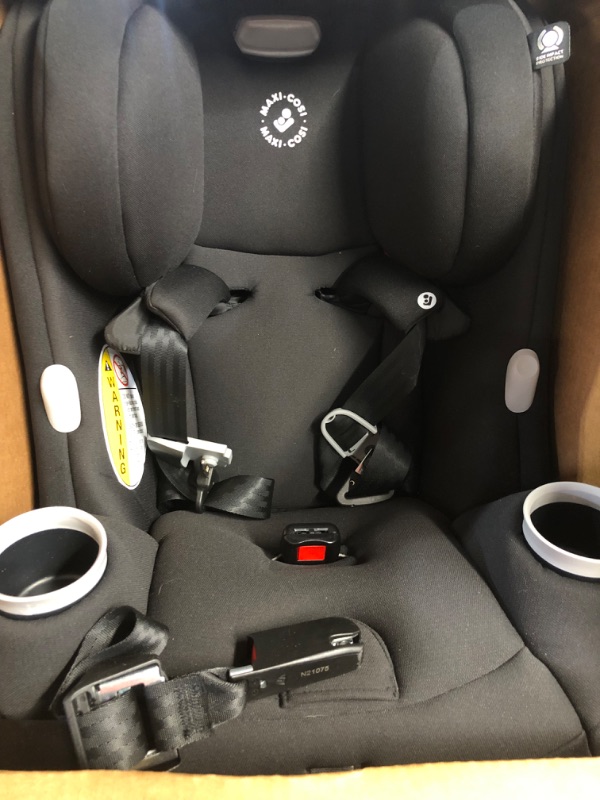 Photo 5 of [USED] Pria Max All in One Convertible Car Seat