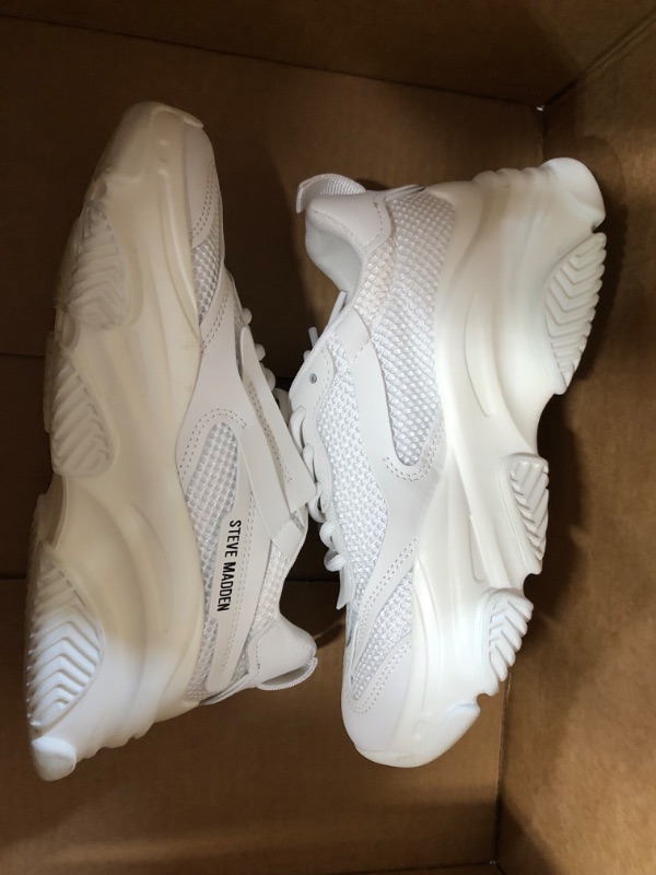 Photo 1 of Steve Madden Women's Possession Chunky Lace-Up Sneakers Size 6M