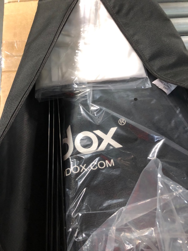 Photo 2 of Godox Octagon Softbox 47" 120cm Bowens Mount for Studio Strobe Flash Light