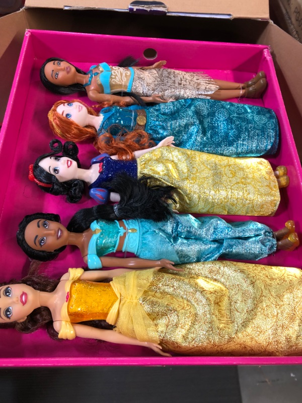 Photo 3 of Disney Princess Royal Collection, 12 Royal Shimmer Fashion Dolls with Skirts and Accessories, Toy for Girls 3 Years Old and Up (Amazon Exclusive)