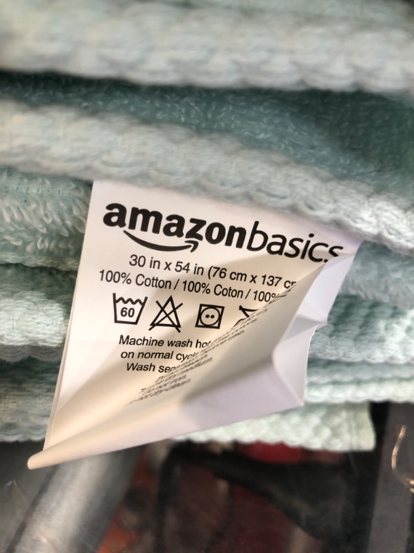 Photo 3 of [USED] Amazon Basics Cotton Bath Towels