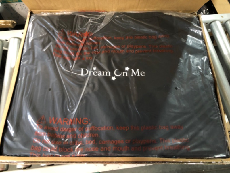 Photo 3 of [DAMAGE] Dream On Me Travel Light Play Yard, Black