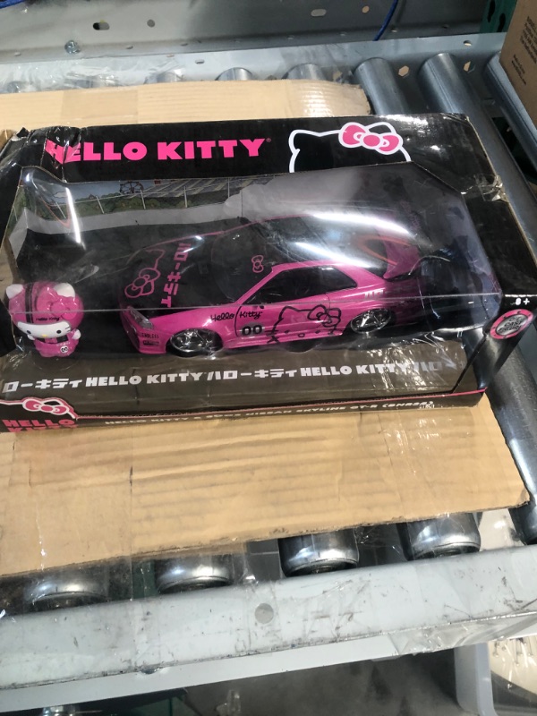 Photo 2 of HELLO KITTY1:254 2002 NISSAN SKYLINE GT-R