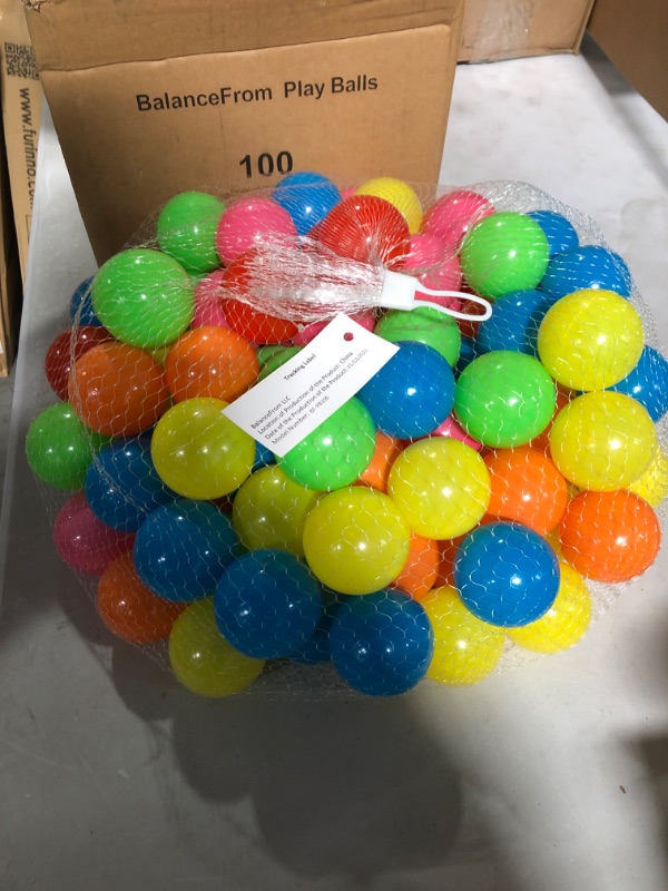Photo 1 of BalanceFrom 23Inch Phthalate Free BPA Free NonToxic crush Proof Play Balls Pit Balls 6 Bright col
