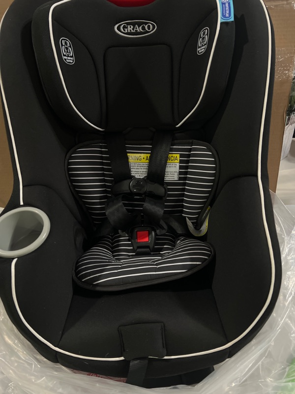 Photo 3 of Graco Admiral 65 Convertible Car Seat, Studio