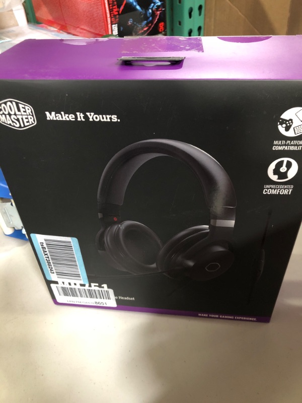 Photo 1 of 
Cooler Master MasterPulse Pro Gaming Headset, Virtual 7.1, USB 2.0, RGB Ear cups, Hidden Mic, FX Bass Boost
