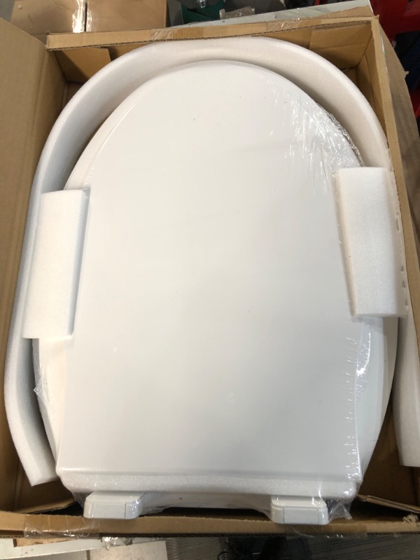 Photo 2 of *NEW* YASFEL Toilet Seat with Toddler Toilet Seat