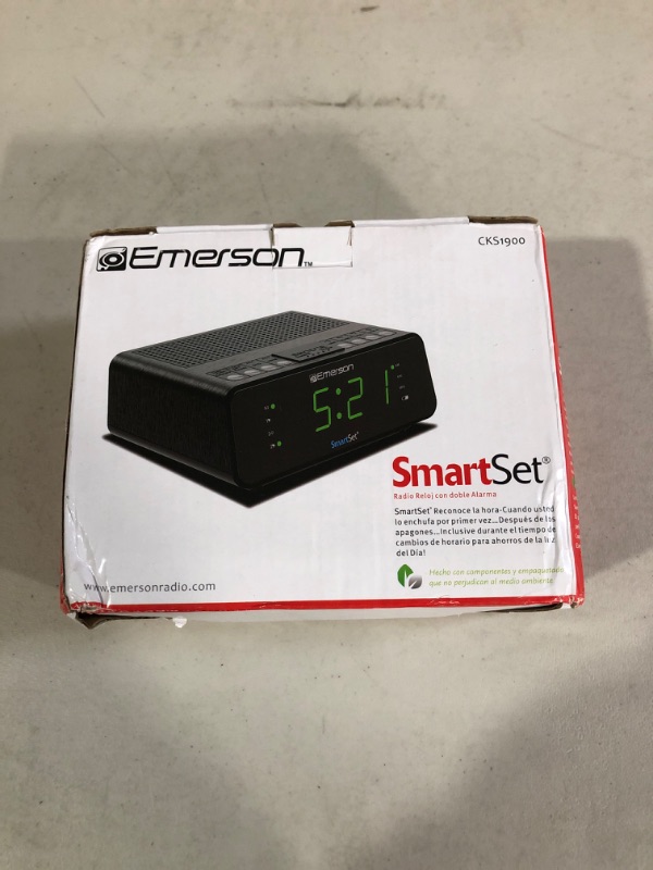 Photo 2 of Emerson SmartSet Alarm Clock Radio with AM/FM Radio, Dimmer, Sleep Timer and .9" LED Display, CKS1900 (Black)