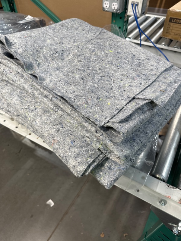 Photo 1 of 6' x 4.5' Moving Blankets, 6 Pack