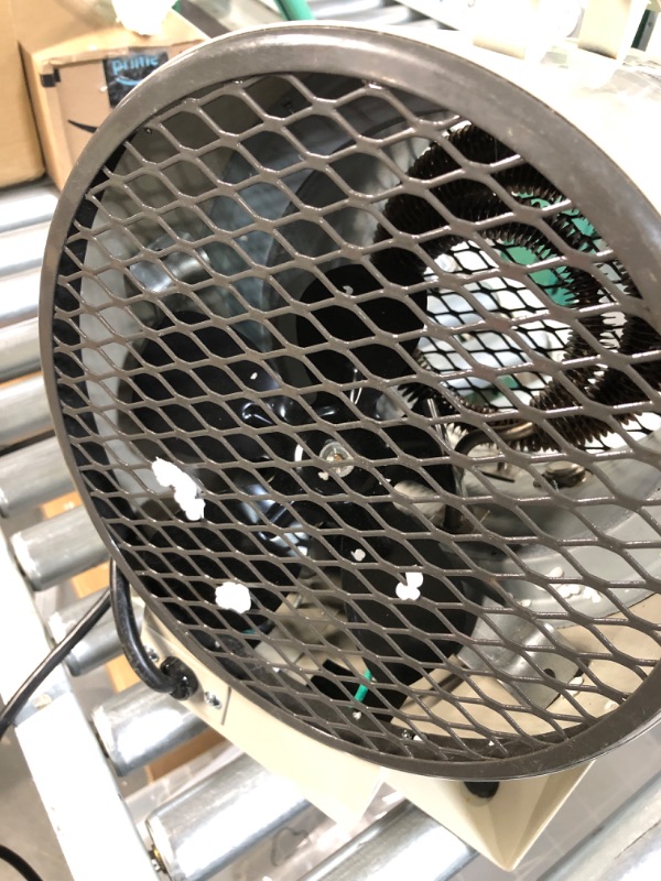 Photo 1 of *PARTS ONLY* TPI Corporation HF684TC Fan Forced Portable Heater, 4000/3000W, 240/208V 4000 Wall/Ceiling/Floor, Fan-Forced Heater