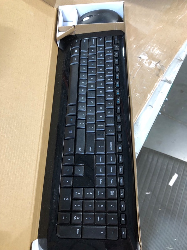 Photo 3 of Microsoft Wireless Desktop 850 with AES ) - Black Keyboard and Mouse Combo