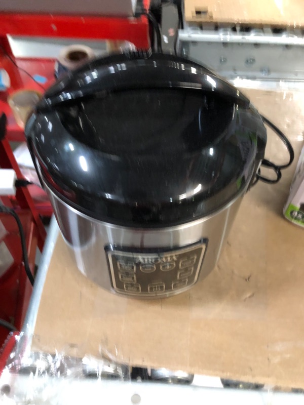 Photo 2 of **SEE NOTES**
Aroma Housewares ARC-914SBD Digital Cool-Touch Rice Grain Cooker and Food 