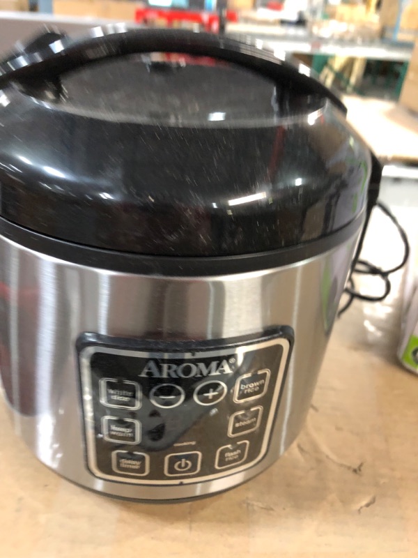 Photo 3 of **SEE NOTES**
Aroma Housewares ARC-914SBD Digital Cool-Touch Rice Grain Cooker and Food 