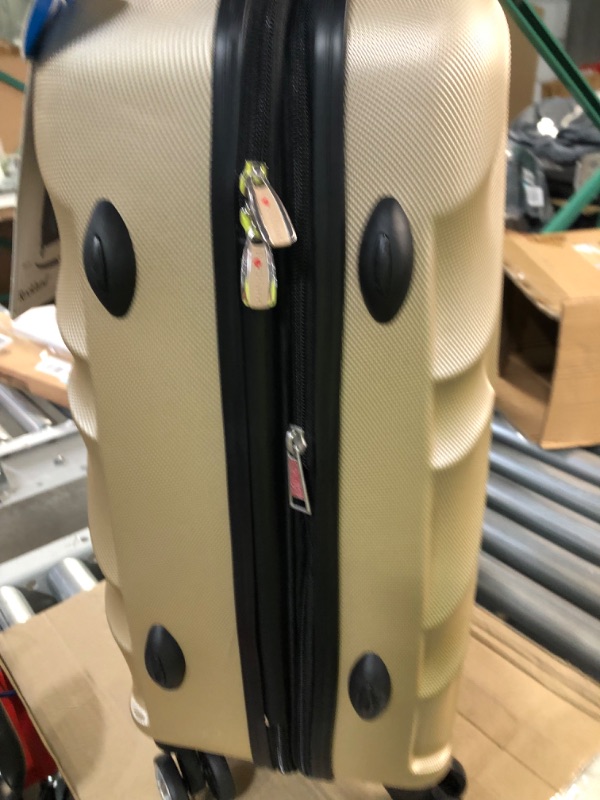 Photo 8 of Rockland Melbourne 20" Hardside Carry-On Spinner *LOOKS BRAND NEW*