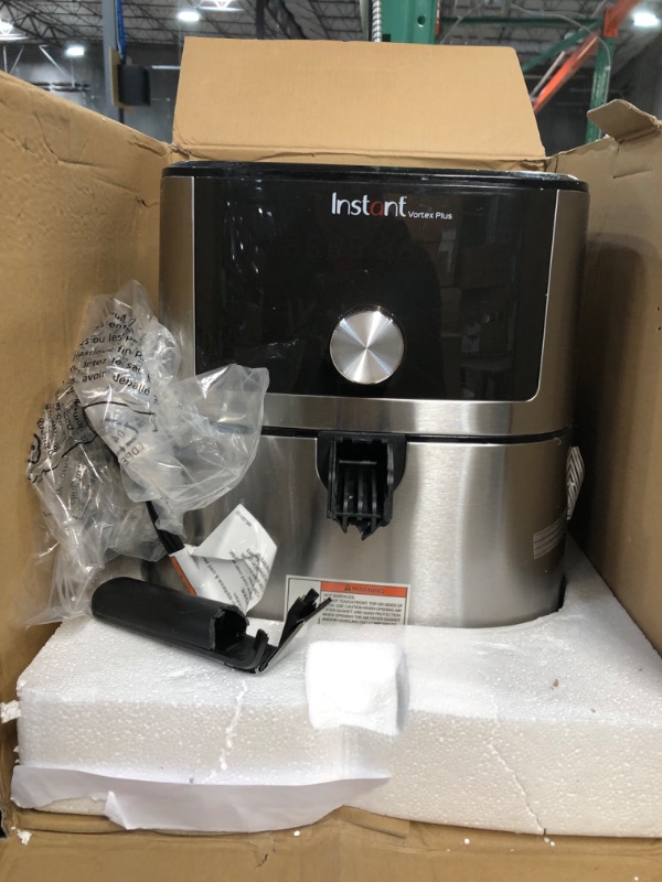 Photo 2 of *PARTS ONLY* Instant Vortex Plus 6-in-1, 4QT Air Fryer Oven