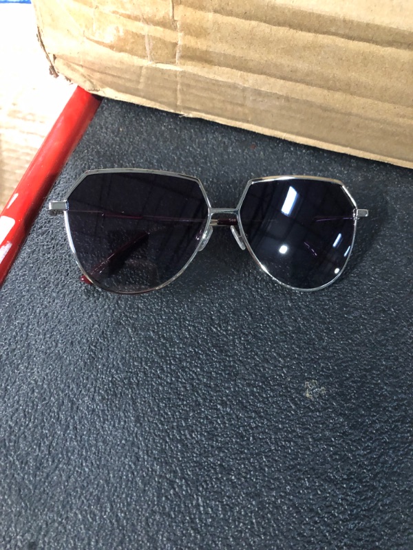 Photo 2 of *SEE NOTES* LUENX Aviator Sunglasses