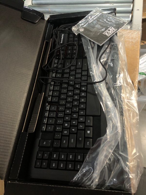 Photo 3 of SteelSeries Apex Gaming Keyboard