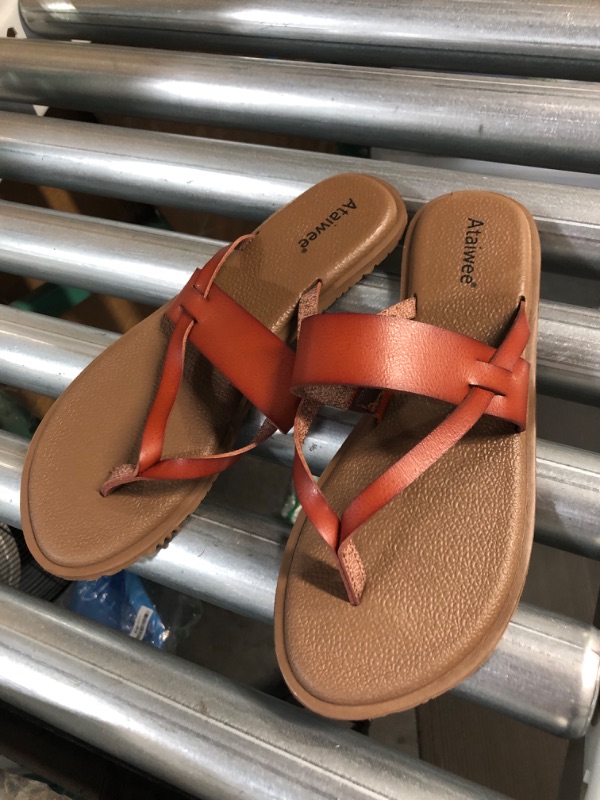 Photo 2 of Ataiwee Women Flat Sandals, Size 9