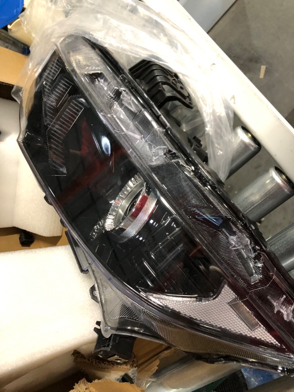 Photo 4 of *SEE NOTES* *DAMAGED* UQZ LED Headlight for 10th Gen Honda Civic 2016-2021  (ONLY 1 LIGHT) 