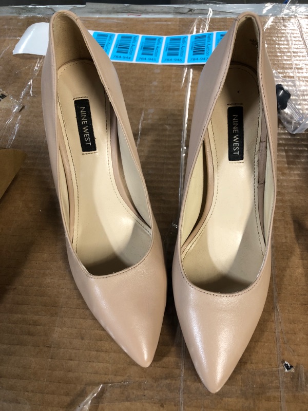 Photo 2 of **USED**
Nine West Women's Flax Pump Size 8 Light Natural