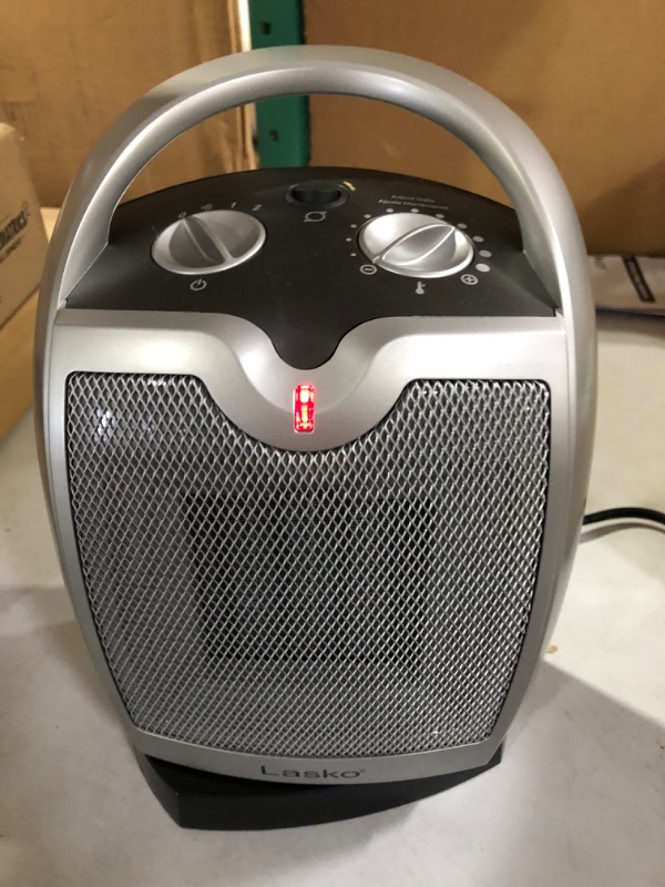 Photo 2 of [USED] Compact 11.25 in. 1500-Watt Electric Ceramic Portable Oscillating Space Heater