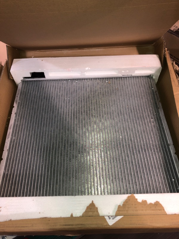 Photo 2 of (USED) spectra premium cu2342 complete radiator